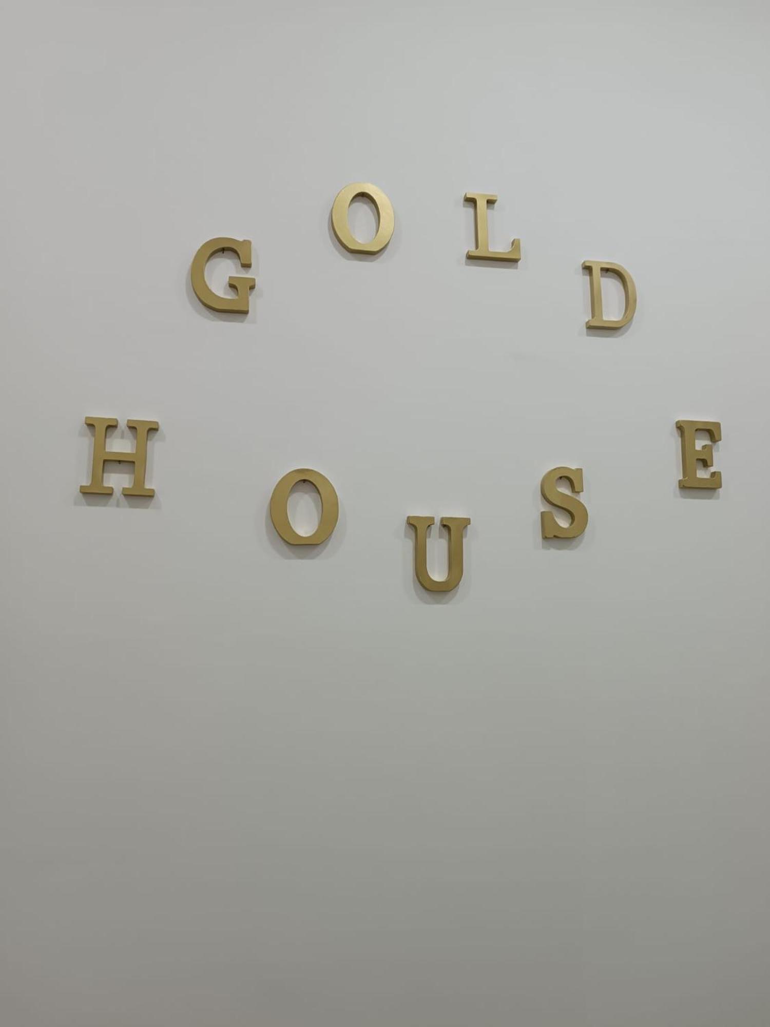 Gold House Aparthotel *